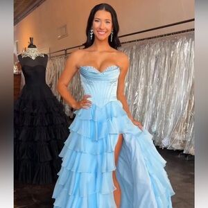 Sherri Hill 2025 Elegant Strapless Blue Prom Gown